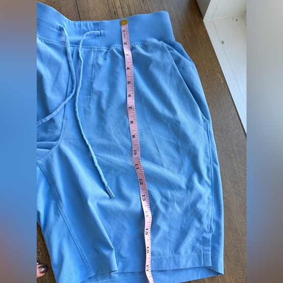 Lululemon women’s high rise Wunder Train Unlined Sky Blue Shorts Small - Picture 6 of 8